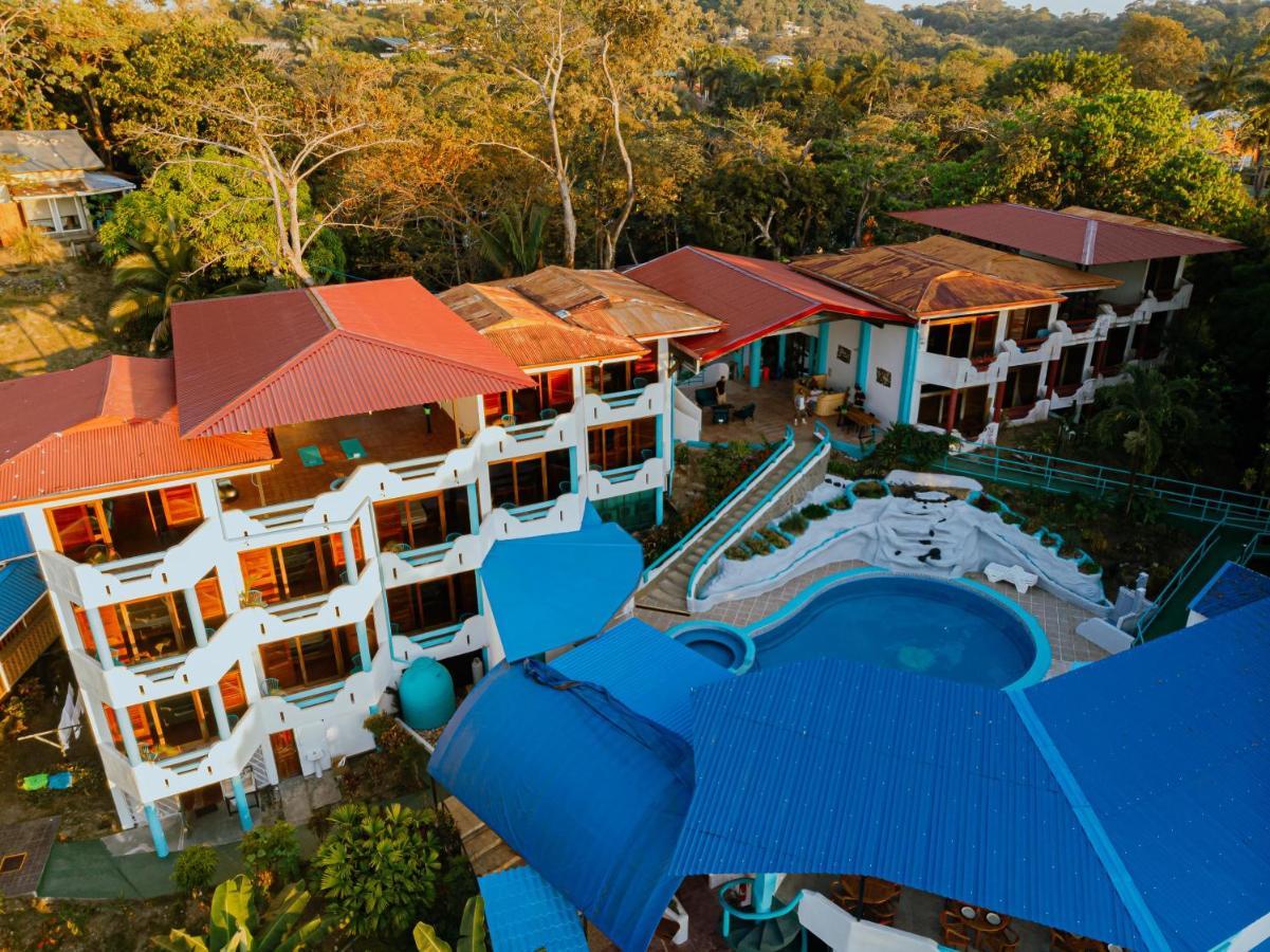 Hotel Planeta Sano Manuel Antonio Exteriör bild