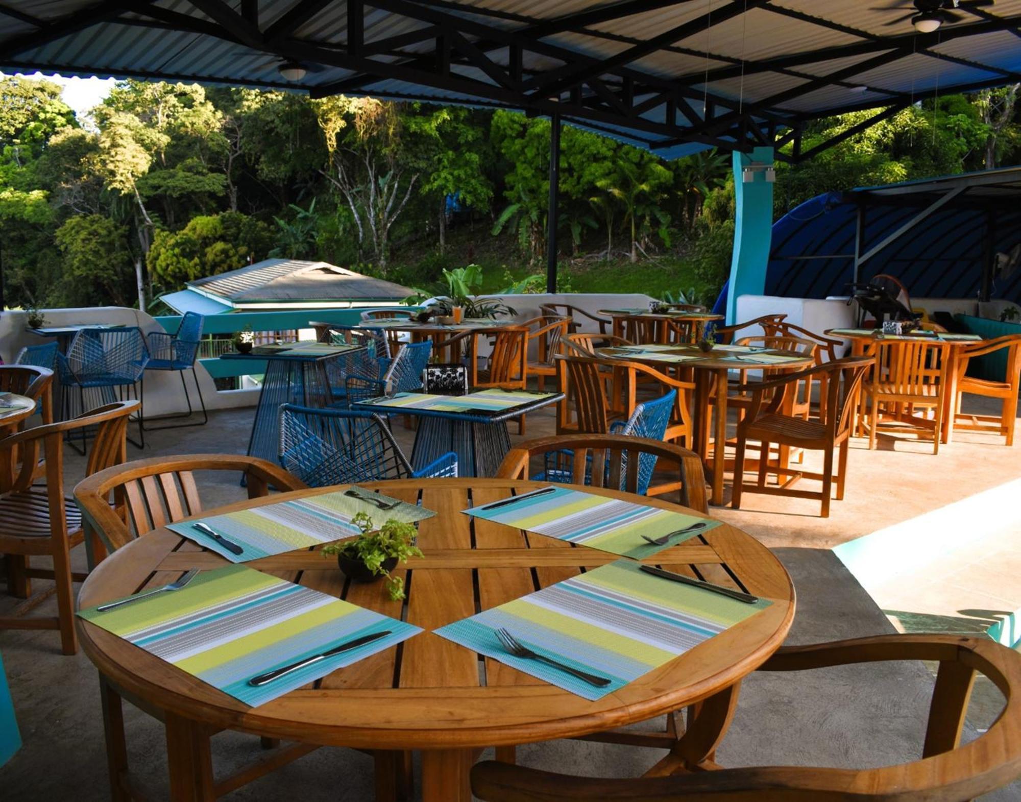 Hotel Planeta Sano Manuel Antonio Exteriör bild