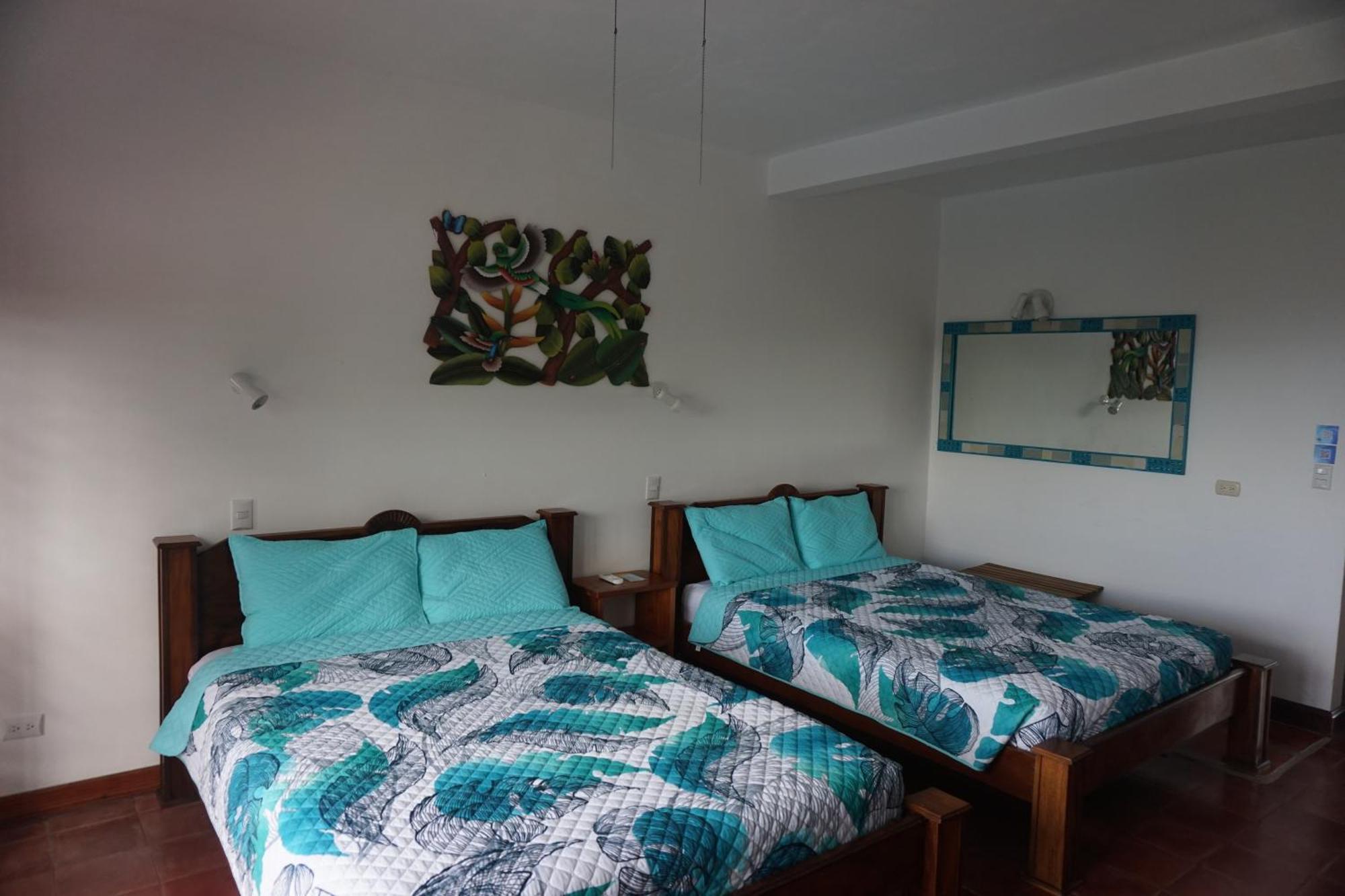 Hotel Planeta Sano Manuel Antonio Exteriör bild