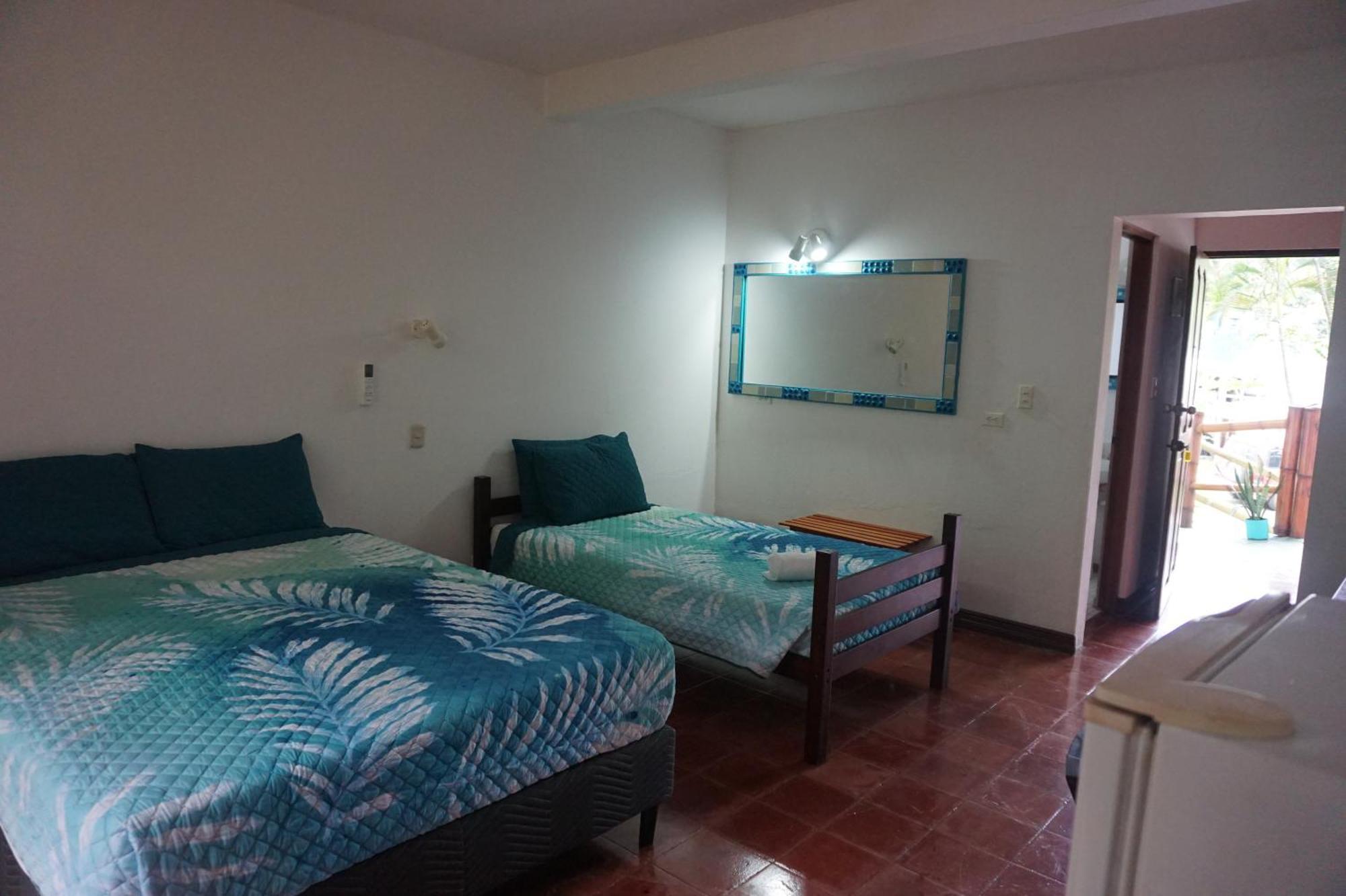 Hotel Planeta Sano Manuel Antonio Exteriör bild