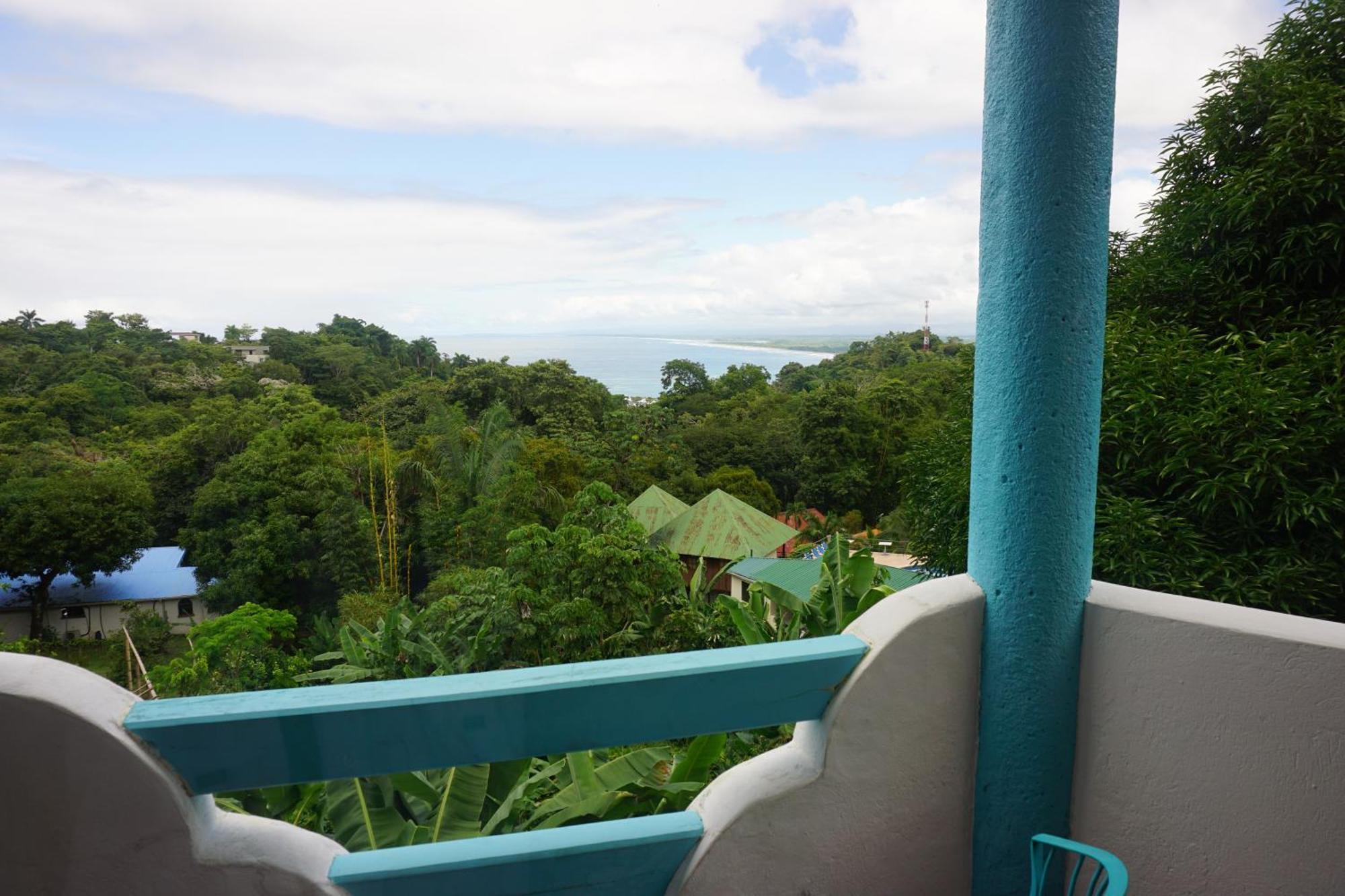 Hotel Planeta Sano Manuel Antonio Exteriör bild
