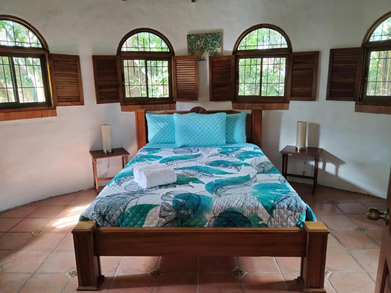Hotel Planeta Sano Manuel Antonio Exteriör bild