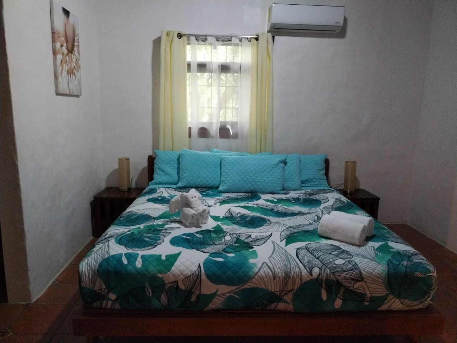 Hotel Planeta Sano Manuel Antonio Exteriör bild